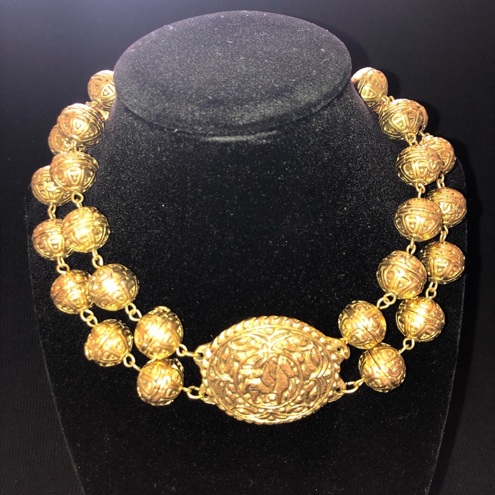 Rare ! Authentic Vintage Chanel Gold Bead Choker